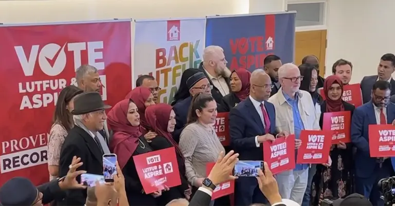 নির্বাচনি প্রচারণায় প্রার্থীরা